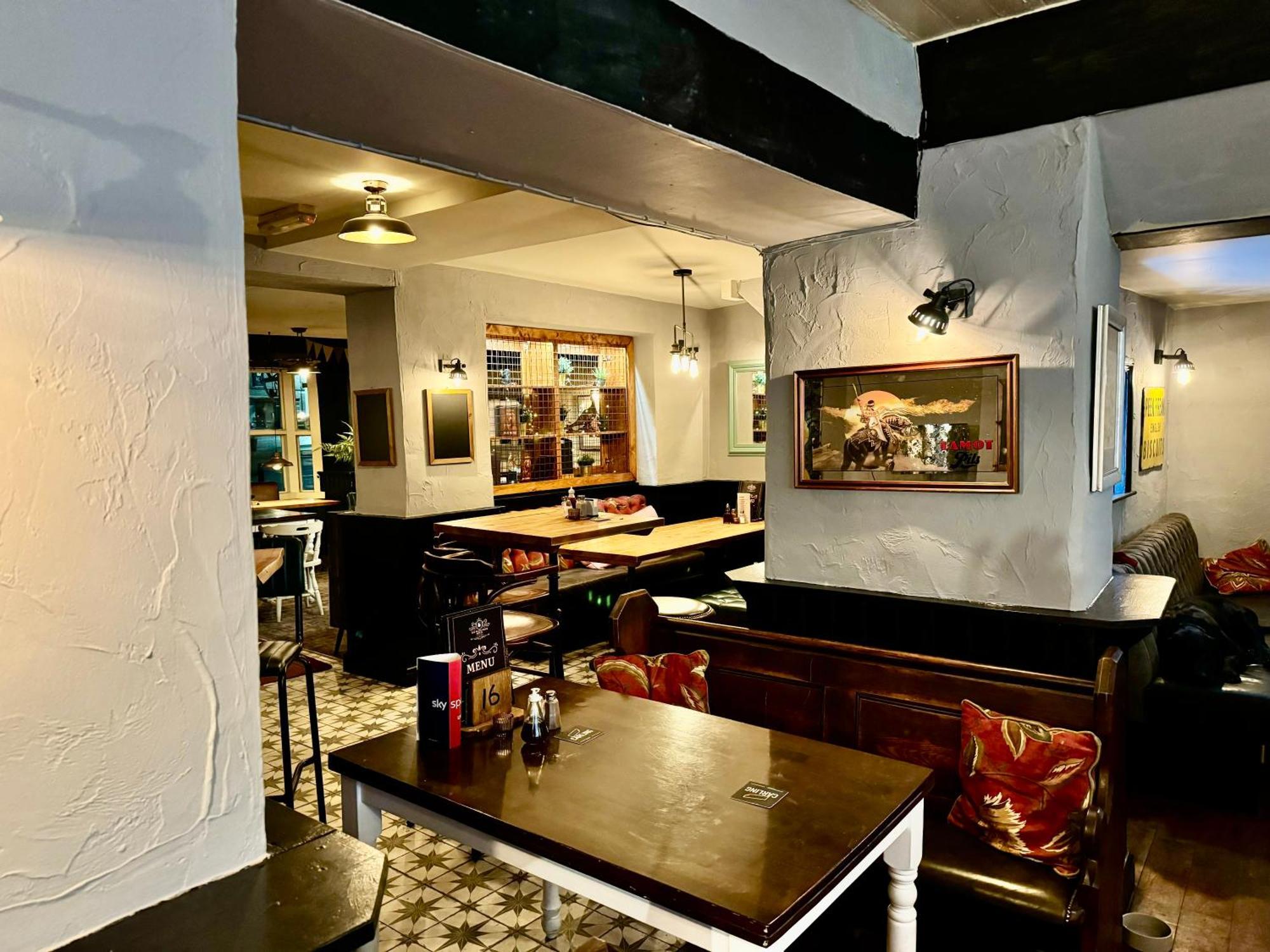 The Black Swan Hotel Лейберн Экстерьер фото